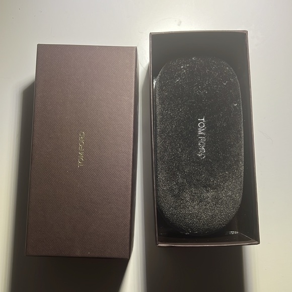Tom Ford sunglasses blue lenses main image 4